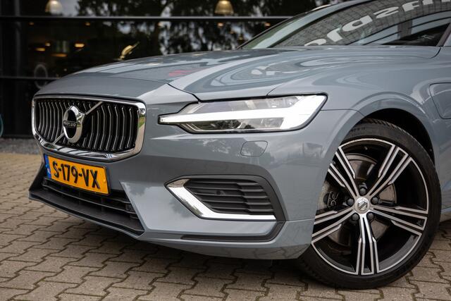 Volvo V60 2.0 T8 Recharge AWD R-Design , Trekhaak, Cruise control, Achterstoelen verwarmd, – foto 7