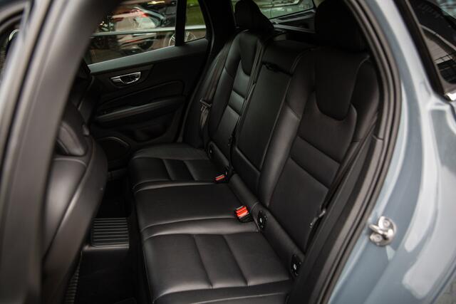 Volvo V60 2.0 T8 Recharge AWD R-Design , Trekhaak, Cruise control, Achterstoelen verwarmd, – foto 9