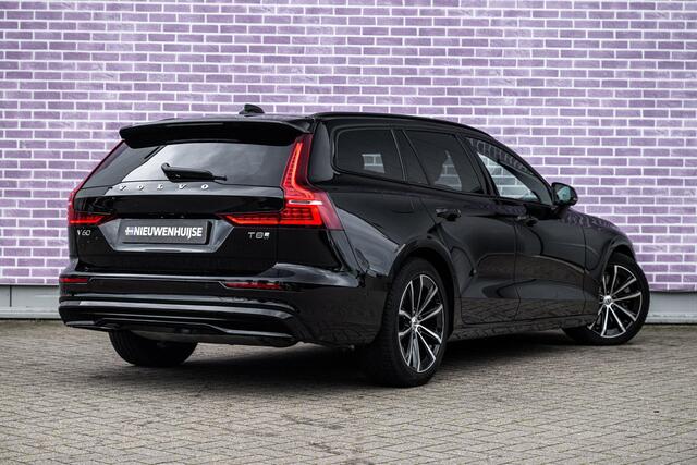 Volvo V60 2.0 T8 Plug-in Hybrid AWD Plus Dark | SOH:100% | PHEV Long Range | Trekhaak | Sportstoelen | Panoramadak | Harman Kardon Audio | Head-up Display | 360 Graden Camera | Stoelverwarming voor en achter | Keyless Entry | Elektrische Achterklep | Elektrisch Verstelbare Voorstoelen | Cruise Control Adaptief | BLIS | Google Navigatie | Apple Carplay | Android Auto – foto 3