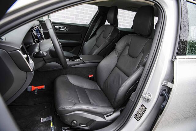 Volvo V60 2.0 T6 Plug-in Hybrid AWD Essential Bright | PHEV Long Range | Trekhaak | Lederen Bekleding | Achteruitrijcamera | Parkeersensoren | Stoelverwarming voor en achter | Cruise Control Adaptief | BLIS | Google Navigatie | Apple Carplay | Android Auto – foto 6