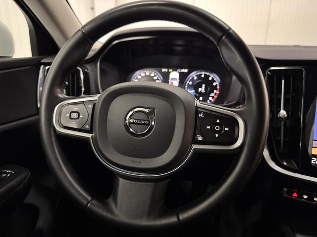 Volvo V60 2.0 B3 Essential Edition AUTOMAAT PARELMOER CAMERA LMV ZEER-MOOI 1STE.-EIGEN. – foto 5