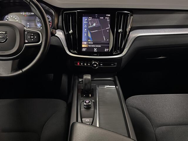 Volvo V60 2.0 B3 Essential Edition AUTOMAAT PARELMOER CAMERA LMV ZEER-MOOI 1STE.-EIGEN. – foto 7