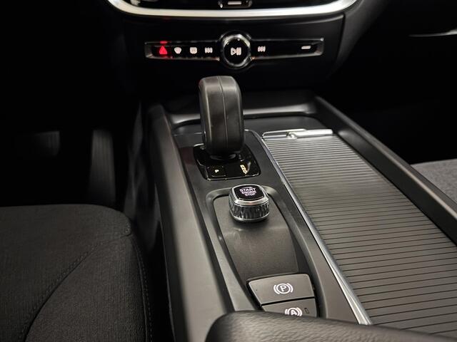 Volvo V60 2.0 B3 Essential Edition AUTOMAAT PARELMOER CAMERA LMV ZEER-MOOI 1STE.-EIGEN. – foto 8