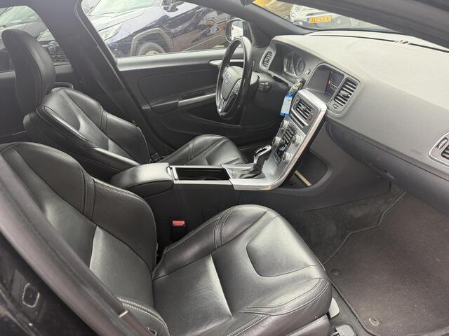 Volvo V60 2.0 D2 Polar+ Dynamic AUTOMAAT | LEDER | NAVIAGTIE | AIRCO | CRUISE CONTROL | STOELVERWARMING | LED | BI-XENON | PARKEER SENSOREN | – foto 9
