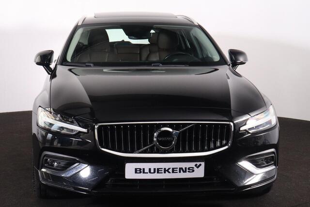 Volvo V60 2.0 T4 Inscription - Panorama/schuifdak - IntelliSafe Assist & Surround - Parkeercamera achter - Verwarmde voorstoelen, stuur & achterbank - Parkeersensoren voor & achter - Elektr. bedienb. bestuurdersstoel - 19' LMV - Inklapbare trekhaak – foto 2