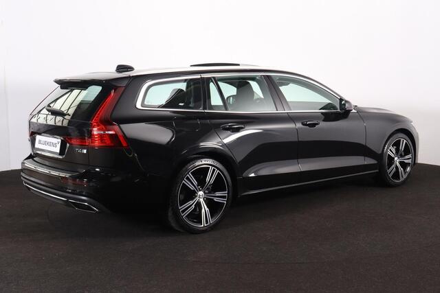 Volvo V60 2.0 T4 Inscription - Panorama/schuifdak - IntelliSafe Assist & Surround - Parkeercamera achter - Verwarmde voorstoelen, stuur & achterbank - Parkeersensoren voor & achter - Elektr. bedienb. bestuurdersstoel - 19' LMV - Inklapbare trekhaak – foto 5