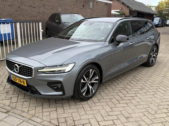 Volvo V60 2.0 T5 R-Design – foto 2
