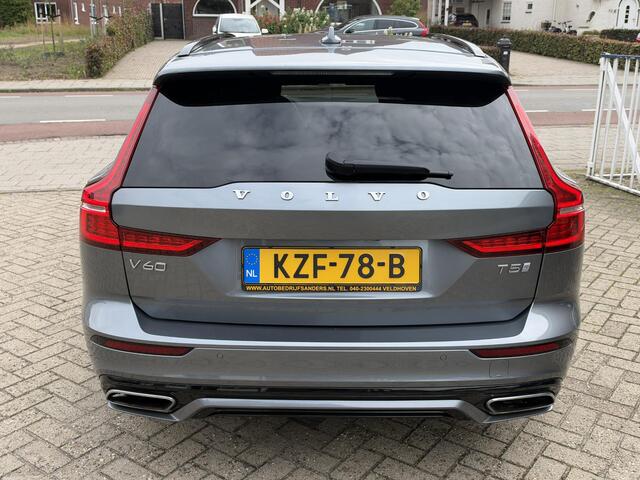 Volvo V60 2.0 T5 R-Design – foto 5
