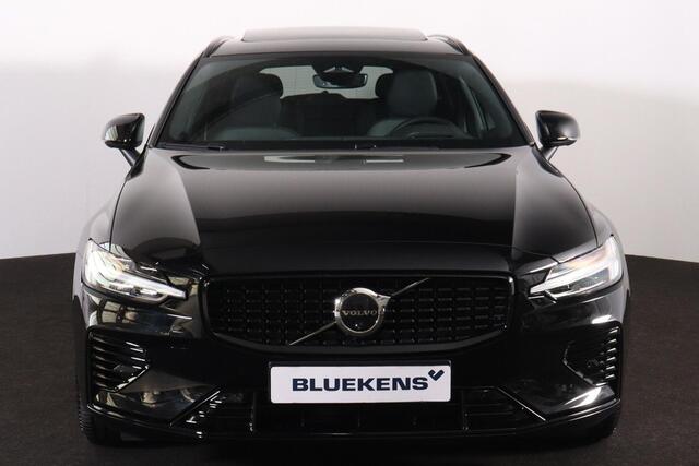 Volvo V60 T6 Recharge AWD Plus Dark - Panorama/schuifdak - IntelliSafe Assist & Surround - 360º Camera - Harman/Kardon audio - Verwarmde voorstoelen, stuur & achterbank - Parkeersensoren voor & achter - Elektr. bedienb. voorstoelen met geheugen - Head up display - Extra getint glas - 19' LMV – foto 2