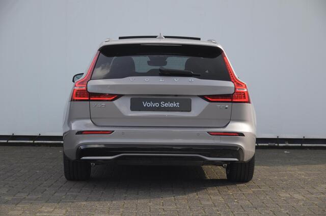 Volvo V60 T8 455PK Automaat Plug-in hybrid AWD Plus Dark Trekhaak / Head up display / / Trekhaak / Panoramadak / Keyless entry / Elektrische achterklep / Stoel - en stuurwielverwarming / BLIS / Adaptieve cruise control / Parkeersensoren met camera – foto 5