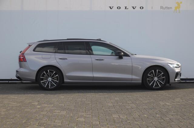 Volvo V60 T8 455PK Automaat Plug-in hybrid AWD Plus Dark Trekhaak / Head up display / / Trekhaak / Panoramadak / Keyless entry / Elektrische achterklep / Stoel - en stuurwielverwarming / BLIS / Adaptieve cruise control / Parkeersensoren met camera – foto 7