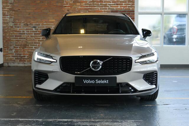 Volvo V60 T8 Plug-in hybrid AWD Plus Dark | Trekhaak | Panoramadak | Verwarmbare voorstoelen, achterbank en stuurwiel | Head-up display | 360 graden camera | Premium audio by Harman Kardon | Apple carplay/Android auto | Keyless | – foto 5