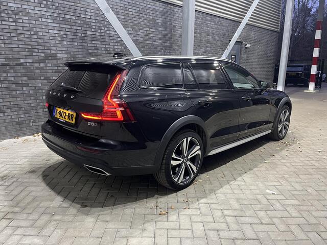 Volvo V60 CROSS COUNTRY B5 AWD Pro | Bowers&Wilkins | Massage+Ventilatie | 360° Camera | Trekhaak | Panoramadak
