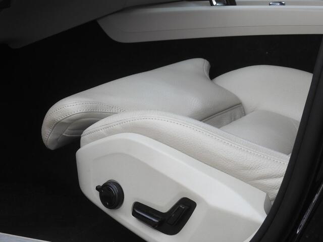 Volvo V60 CROSS COUNTRY B5 AWD/ PANORAMADAK/ HEAD-UP/ 360°CAMERA/ LEER