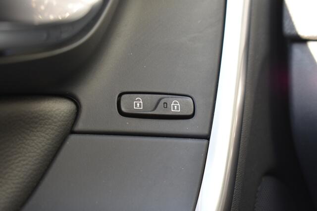 Volvo V60 CROSS COUNTRY 2.0 T5 Polar+ | Trekhaak | Pano dak | Blis | Stoel met geheugen | Herman/kardon |