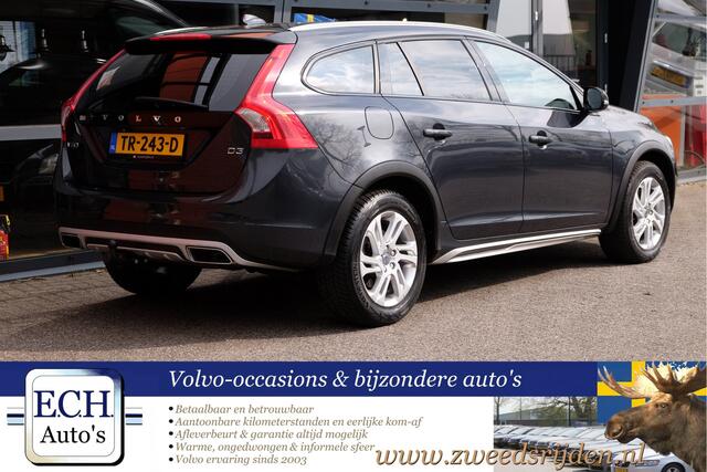 Volvo V60 CROSS COUNTRY D3 150 pk Aut. Polar+, Navi, Cognac Leer, Bluetooth, Stuurwielverwarming
