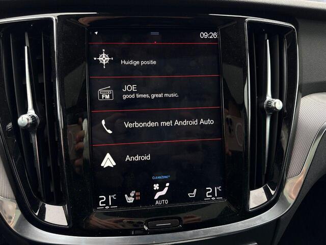 Volvo V60 CROSS COUNTRY 2.0 T5 AWD Pro | Adaptive Cruise Control | Panoramadak | 360 Camera | Stoelverwarming voor en achter | Apple Carplay | Memory Seats | Standkachel | All-Season banden |