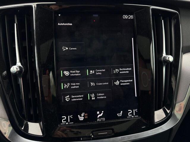 Volvo V60 CROSS COUNTRY 2.0 T5 AWD Pro | Adaptive Cruise Control | Panoramadak | 360 Camera | Stoelverwarming voor en achter | Apple Carplay | Memory Seats | Standkachel | All-Season banden |