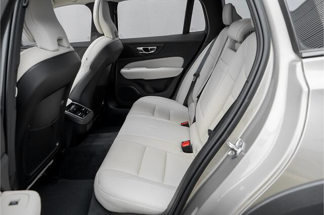Volvo V60 CROSS COUNTRY 2.0 T5 AWD Pro Pano 360° Camera Standkachel Trekhaak