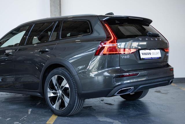 Volvo V60 CROSS COUNTRY T5 Automaat AWD Pro | 1ste eigenaar | Dealeronderhouden | Harman Kardon premium audio| Adaptive cruise control | Stoelverwarming | Volvo on Call | Parkeerverwarming | Driver Alert Systeem | Schuif/kanteldak | Parkeercamera | Parkeersensoren voor + achter 