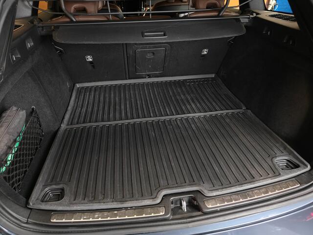 Volvo V60 CROSS COUNTRY 2.0 B5 AWD Pro SPORTINTERIEUR | NAVI | CAMERA | TREKHAAK