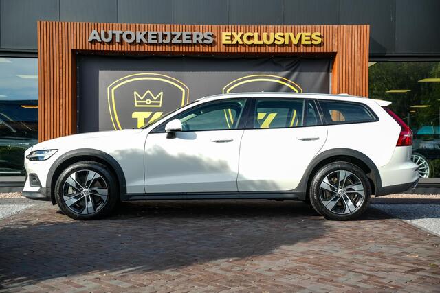 Volvo V60 CROSS COUNTRY 2.0 B5 AWD Pro Adaptieve Cruise Keyless Memory 18''LM