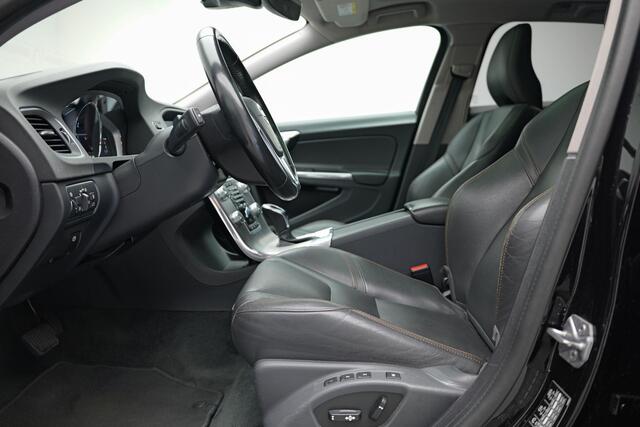 Volvo V60 CROSS COUNTRY 2.0 D4 Polar+ |Schuifdak|Memory|Camera|Leder|Stuurverwarming|