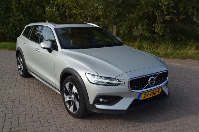 Volvo V60 CROSS COUNTRY 2.0 T5 AWD Pro Polestar Engineered NW STAAT