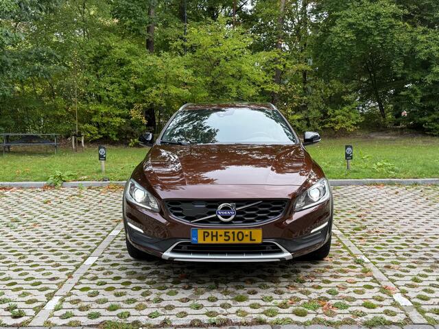 Volvo V60 CROSS COUNTRY 2.0 T5 Polar+