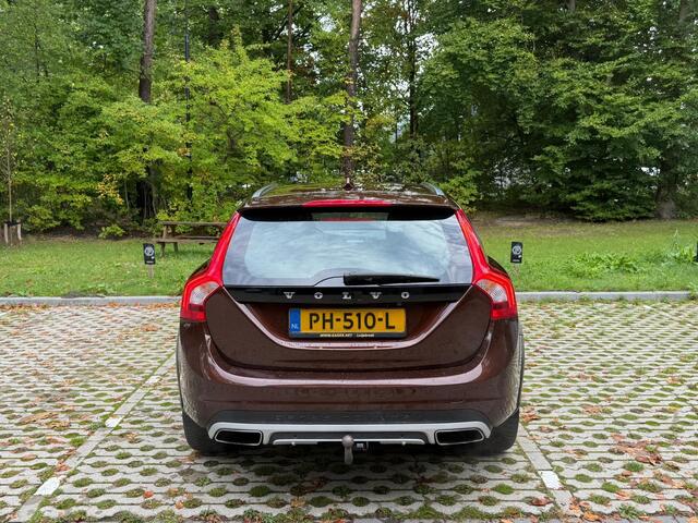 Volvo V60 CROSS COUNTRY 2.0 T5 Polar+