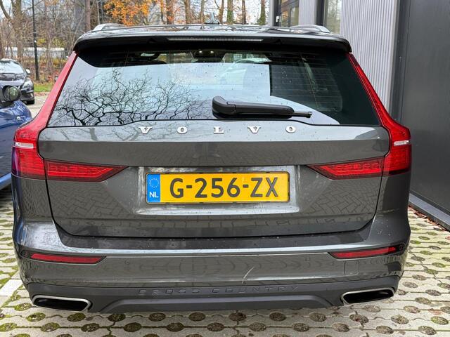 Volvo V60 CROSS COUNTRY 2.0 T5 AWD Pro