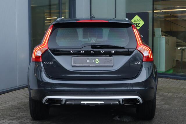 Volvo V60 CROSS COUNTRY 2.0 D3 Polar+ / Camera / Schuifdak