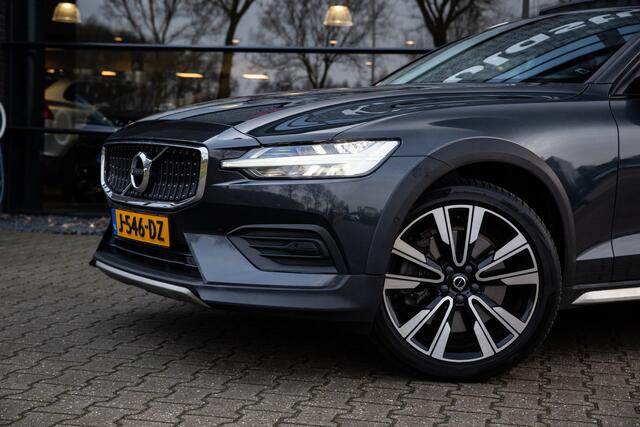 Volvo V60 CROSS COUNTRY 2.0 T5 AWD Pro , Panoramadak, Harman/Kardon, Adap. cruise,