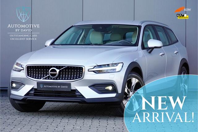 Volvo V60 CROSS COUNTRY 2.0 T5 250 PK AWD PRO AUTOMAAT / TREKHAAK / LEDER / APPLE CARPLAY / DAB / LEDER / 1e EIGENAAR / BTW AUTO / HARMAN KARDON