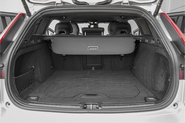 Volvo V60 CROSS COUNTRY 2.0 B5 AWD Plus Camera Stuur & Stoelverw H/K Memory Standverwarming