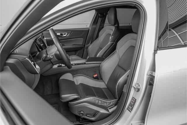 Volvo V60 CROSS COUNTRY 2.0 B5 AWD Plus Camera Stuur & Stoelverw H/K Memory