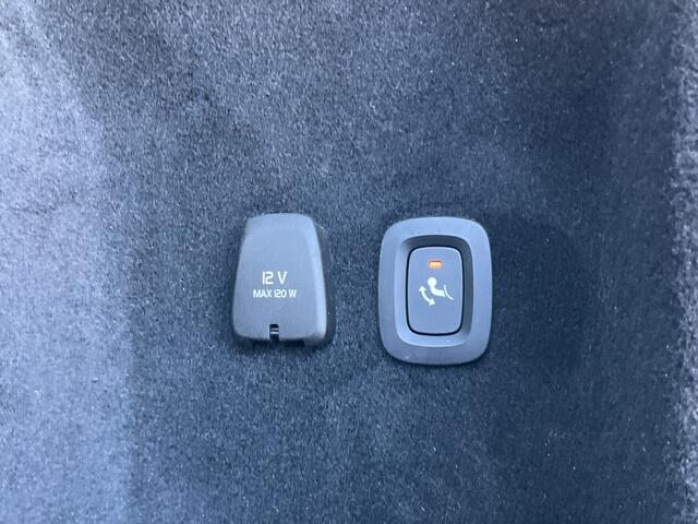 Volvo V60 CROSS COUNTRY 2.0 D4 AWD Intro Edition Elek.Trekhaak Leder 360-Cam Stoel/Stuurverw Orig.NL Voll.Onderhouden!