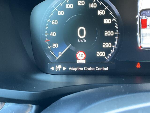 Volvo V60 CROSS COUNTRY 2.0 D4 AWD Intro Edition Elek.Trekhaak Leder 360-Cam Stoel/Stuurverw Orig.NL Voll.Onderhouden!