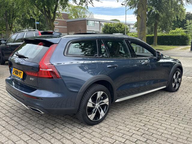 Volvo V60 CROSS COUNTRY 2.0 B5 AWD Pro Panorama dak Keyless On call