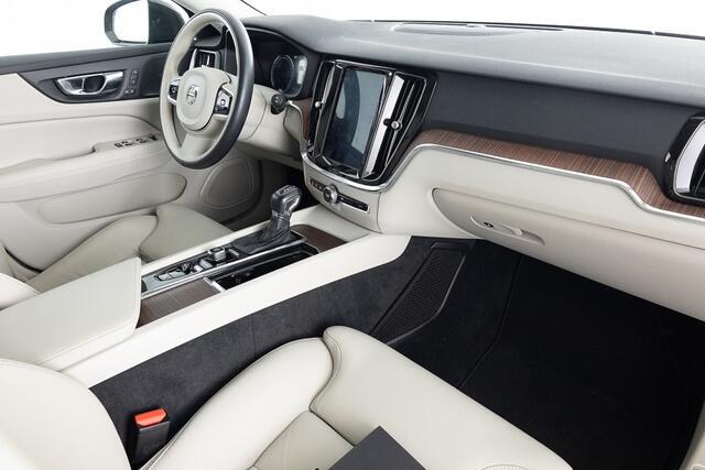 Volvo V60 CROSS COUNTRY 2.0 T5 AWD Pro | LEDER | harman/kardon