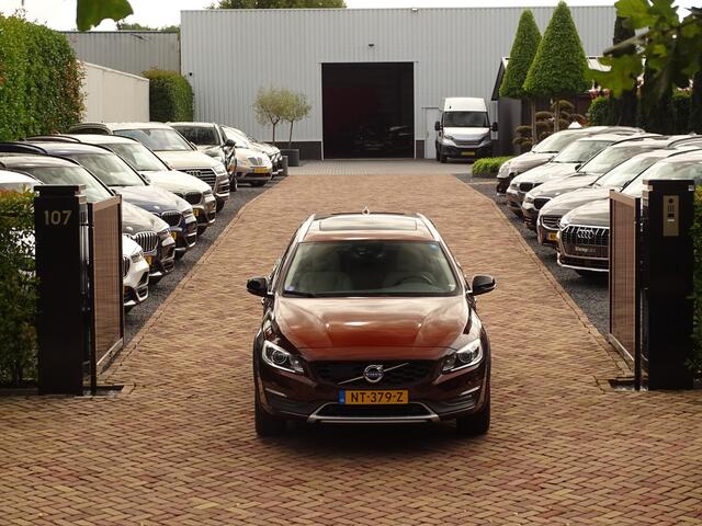 Volvo V60 CROSS COUNTRY 2.0 T5 Nordic+ | Schuifdak | Camera | Leer | ad.Cruise | 2e EIG | Topstaat!