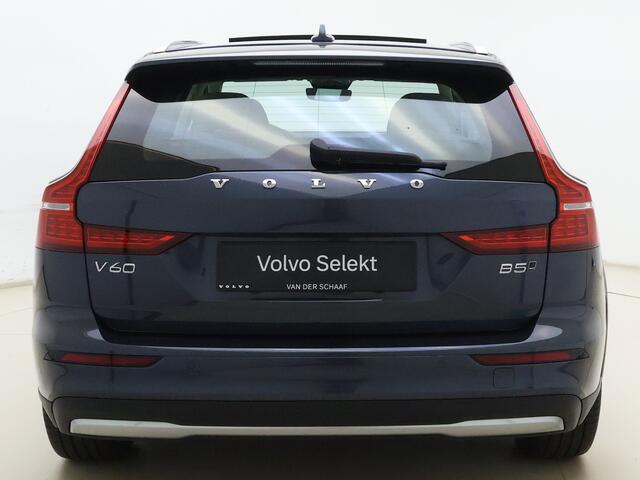 Volvo V60 CROSS COUNTRY B5 265pk AWD Plus / Schuif-kanteldak / Elek stoelen / Leder / Stoel&stuurverwarming / Google navigatie.