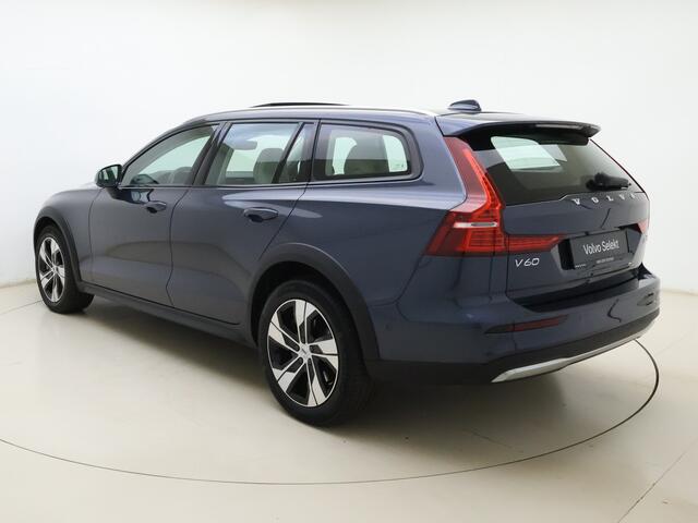 Volvo V60 CROSS COUNTRY B5 265pk AWD Plus / Schuif-kanteldak / Elek stoelen / Leder / Stoel&stuurverwarming / Google navigatie.