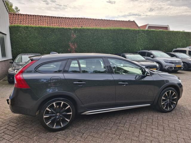 Volvo V60 CROSS COUNTRY 2.0 D3 Nordic+ 150PK – foto 8