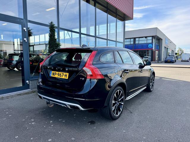 Volvo V60 CROSS COUNTRY 2.0 T5 Summum LEDER ECC DAK – foto 4