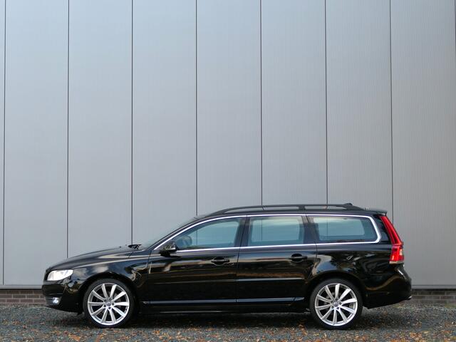 Volvo V70 2.0 T4 Polar Cruise Control / Bluetooth / Leer
