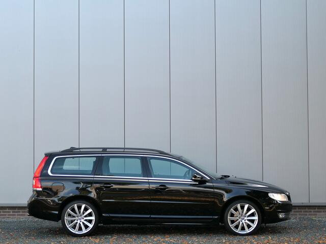 Volvo V70 2.0 T4 Polar Cruise Control / Bluetooth / Leer