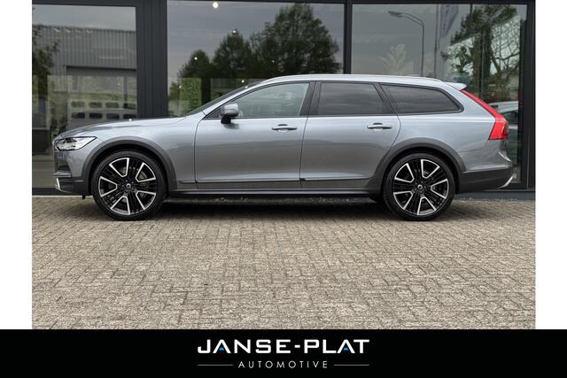 Volvo V90 Cross Country 2.0 T5 AUT | Pano | Wegdr. Trekhaak | Pilot Ass. | Standkachel |
