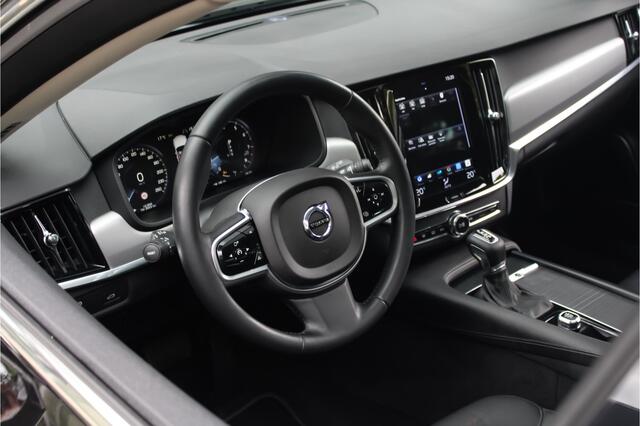 Volvo V90 2.0 T4 Momentum | Pano | Autopilot | Leder