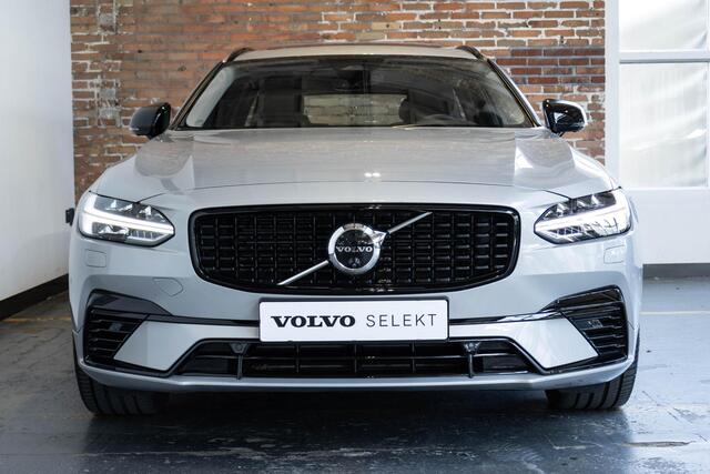 Volvo V90 T6 Automaat Plug-in hybrid AWD Ultra Dark | Adaptive cruise control | 360° parkeercamera | Parkeersensoren voor + achter | Harman Kardon premium audio | Lederen bekleding | Panoramadak | Wegklapbare trekhaak | BLIS | Google infotainment
